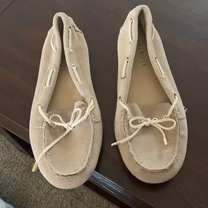 Talbots Taylor suede driving moccasins tan 6 1/2